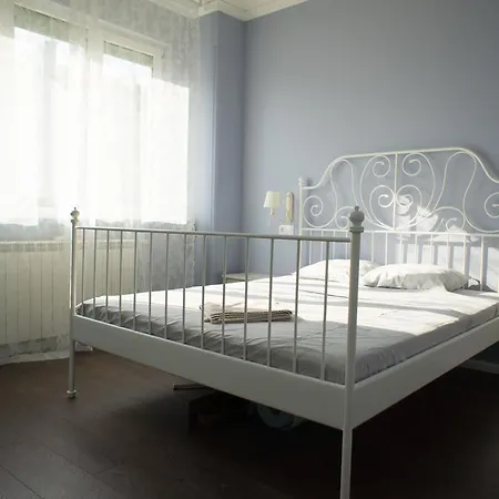 Vitosha Street 2 Bedroom Apt アパート