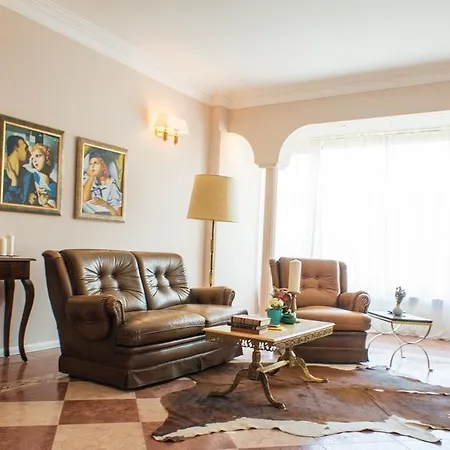 Vitosha Street 2 Bedroom Apt * Sofia
