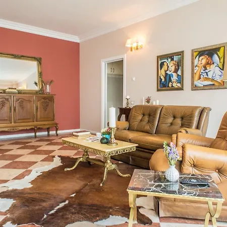 Vitosha Street 2 Bedroom Apt